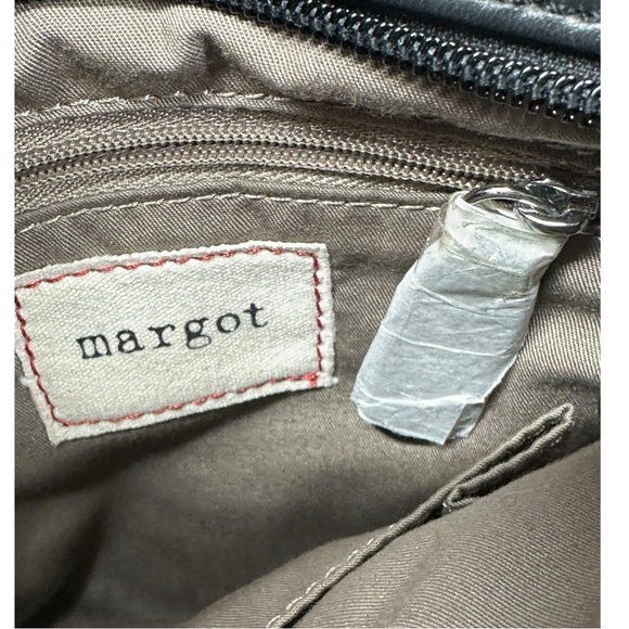 Margot Black Leather Crossbody Purse Bag 10" x 8" Adjustable Strap NWOT Zipper - Picture 12 of 13